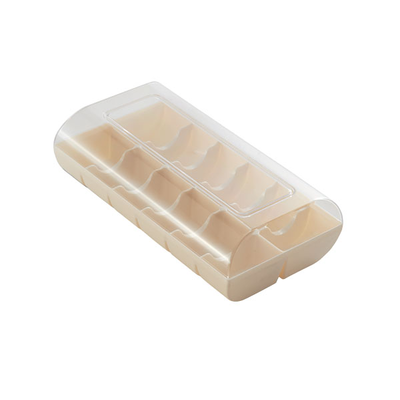 Opakowanie plastikowe na 12 makaronów ecru